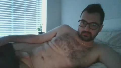 paul141293 online show from 10.25.25