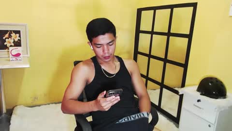 Snapshot of paul968323 chatting on 10.29.25 MrBigPaul online show from 10.29.25