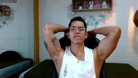Snapshot of paul_cros chatting on 05.22.26 paul_cros online show from 05.22.26