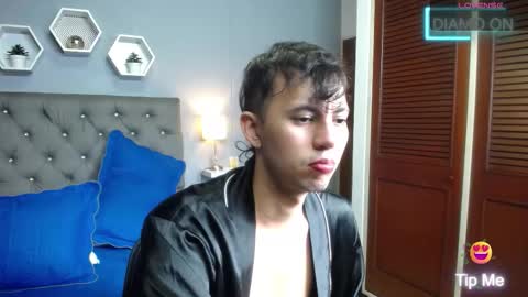 Snapshot of paul_myller chatting on 11.01.25 PAUL MYLLER online show from 11.01.25