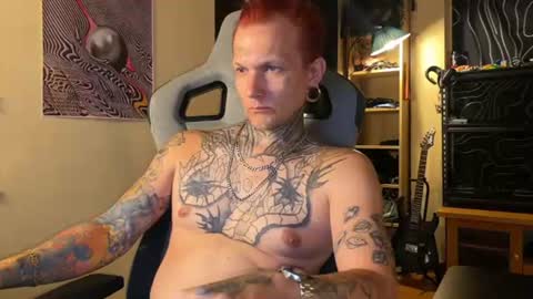 Snapshot of paul_razor chatting on 06.22.26 Paul online show from 06.22.26