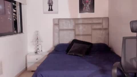 PAUL ROGER online show from 10.31.25