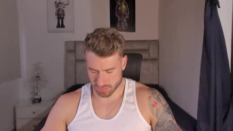 PAUL ROGER online show from 11.18.25