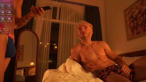 Paul online show from 04.10.26