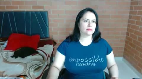 Snapshot of paula__117 chatting on 06.01.26 paula__117 online show from 06.01.26
