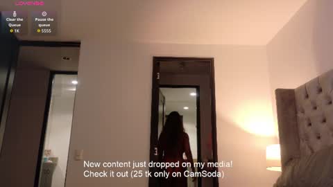 Snapshot of paulaacam chatting on 07.19.26 Paula Andrea online show from 07.19.26