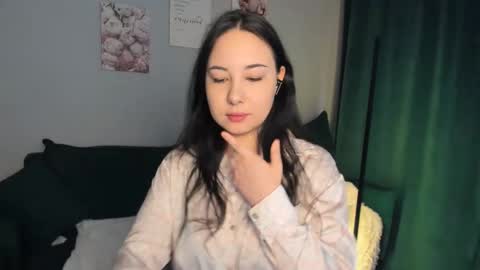 Aurora online show from 10.20.25