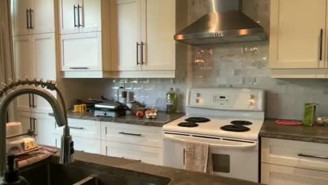 Snapshot of paulilafay chatting on 09.11.25 Paulila  Fay online show from 09.11.25