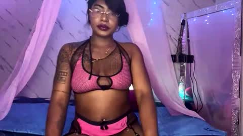 Snapshot of paulina_ruiz_ chatting on 05.17.26 online show from 05.17.26