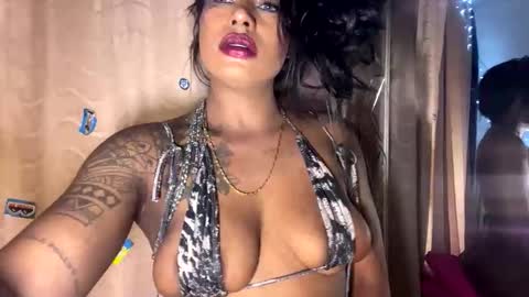 Snapshot of paulina_ruiz_ chatting on 05.31.26 online show from 05.31.26