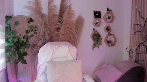 Snapshot of paulinacostello chatting on 03.11.26 Estefania online show from 03.11.26