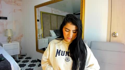 Paulina online show from 01.14.25