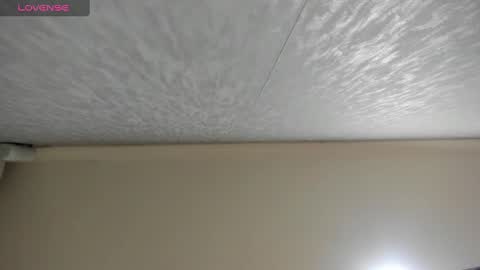 PaulinaSaennz online show from 10.16.25