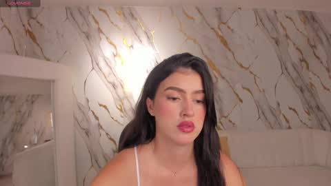 Snapshot of paulinasantosx chatting on 10.04.25 Paulina Santos online show from 10.04.25