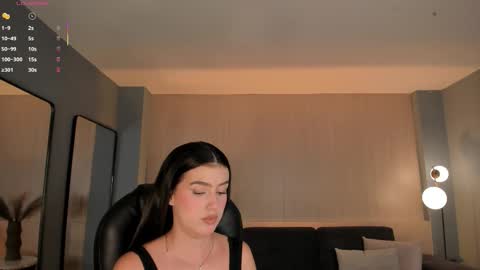 Snapshot of paulinasantosx chatting on 10.17.25 Paulina Santos online show from 10.17.25