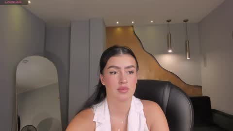 Paulina Santos  online show from 05.19.26