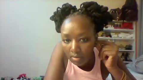 pauline19932016 online show from 11.02.25