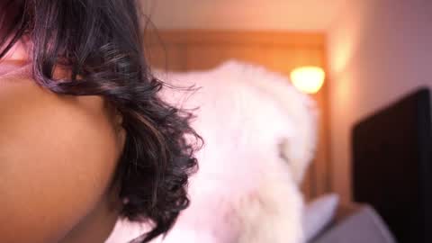 pauline_7 online show from 12.20.24