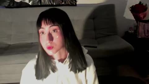 Snapshot of pauline_rouge chatting on 10.06.25 Pauline online show from 10.06.25