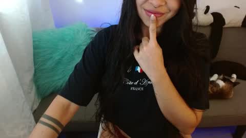 Snapshot of pauliv chatting on 04.20.26 Paulina online show from 04.20.26