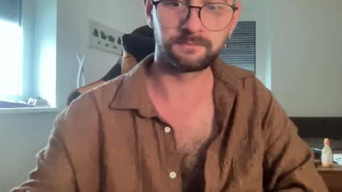 love bush online show from 10.08.25