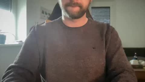 Snapshot of paulsimpsn chatting on 05.14.26 love bush online show from 05.14.26