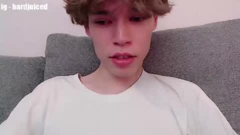 Snapshot of pawclaw chatting on 07.10.26 pawclaw online show from 07.10.26
