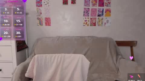 Snapshot of pawwsup1 chatting on 12.19.24 Allisses online show from 12.19.24