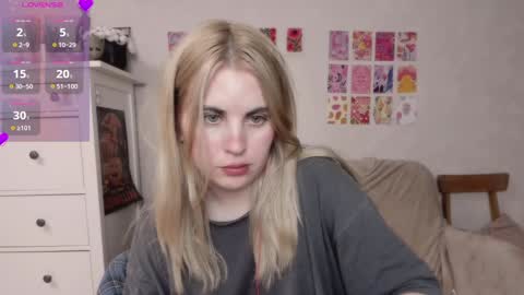 Snapshot of pawwsup1 chatting on 01.19.25 Allisses online show from 01.19.25
