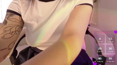  P E A C H   online show from 02.25.25