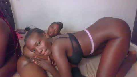 peach_ebonny online show from 04.24.26