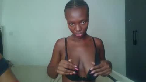 peach_ebonny online show from 04.30.26