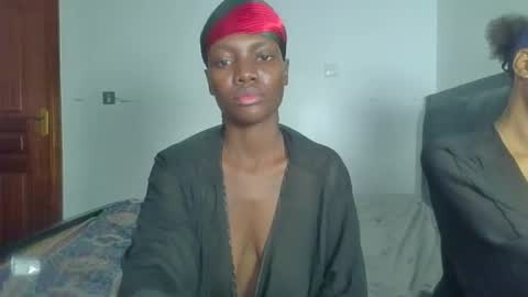 peach_ebonny online show from 06.04.26
