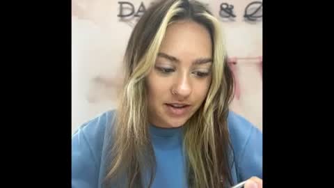 peachesncreampiezz online show from 07.17.26