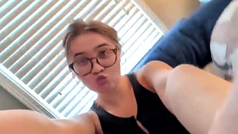 peachespunkins online show from 03.29.26