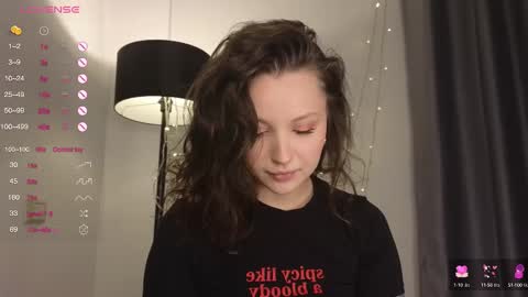 Lili online show from 02.23.25