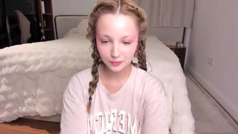 Lili online show from 11.26.25