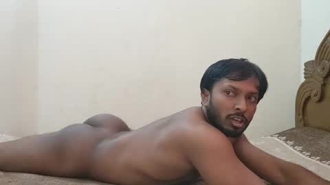 Peachy Hunk online show from 12.20.25