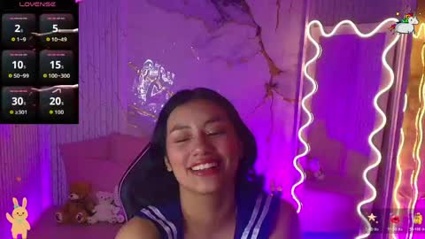 Snapshot of peachy_tay chatting on 04.17.26 peachy_tay online show from 04.17.26