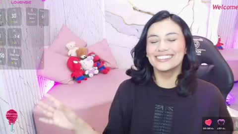 Snapshot of peachy_tay chatting on 05.10.26 peachy_tay online show from 05.10.26