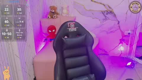 Snapshot of peachy_tay chatting on 05.19.26 peachy_tay online show from 05.19.26