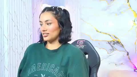 Snapshot of peachy_tay chatting on 07.15.26 peachy_tay online show from 07.15.26