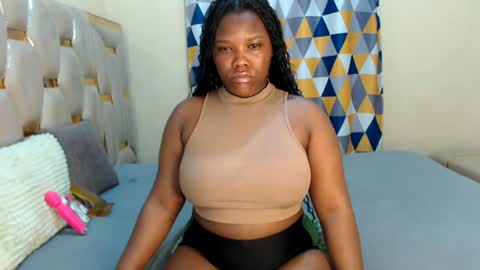 Snapshot of peachygirl255 chatting on 06.24.26 Peachy online show from 06.24.26