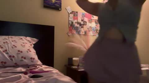 peachyplease online show from 03.07.26