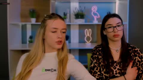 Snapshot of pearl_heart chatting on 03.27.26 pearl heart online show from 03.27.26