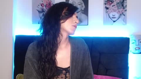 pearlatin online show from 01.10.25