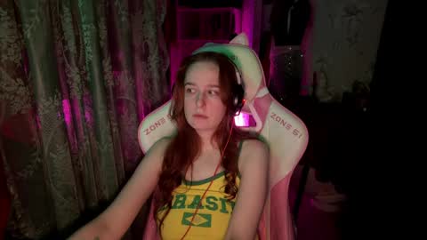Snapshot of pearlprincess_ chatting on 05.26.26 Adelina online show from 05.26.26
