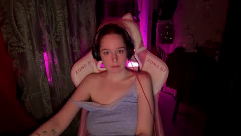Snapshot of pearlprincess_ chatting on 06.22.26 Adelina online show from 06.22.26