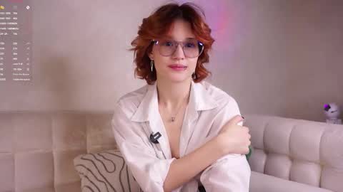 Lily online show from 09.28.25