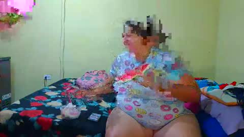 Snapshot of pecadodulce chatting on 04.18.26 pecadodulce online show from 04.18.26
